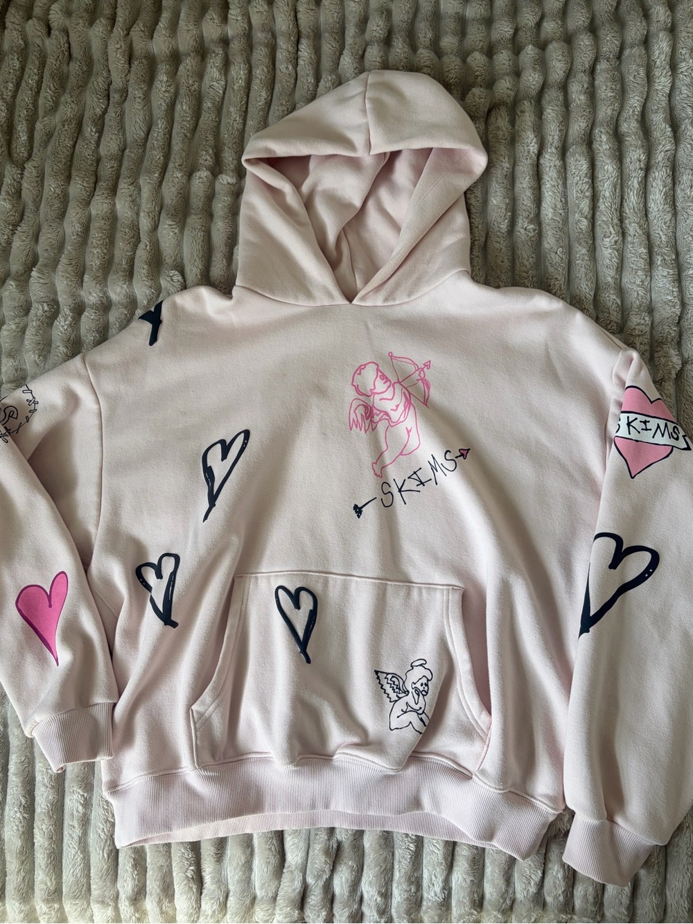 Skims pink heart pattern hoodie 💖